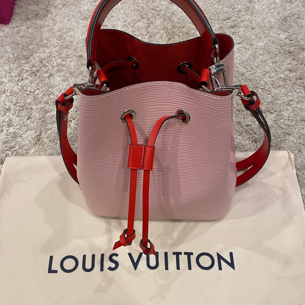 ***SOLD***Louis Vuitton Neo Noe BB Epi. 100% AUTHENTIC